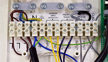 js quantec 30csa ter mains and controls.jpg